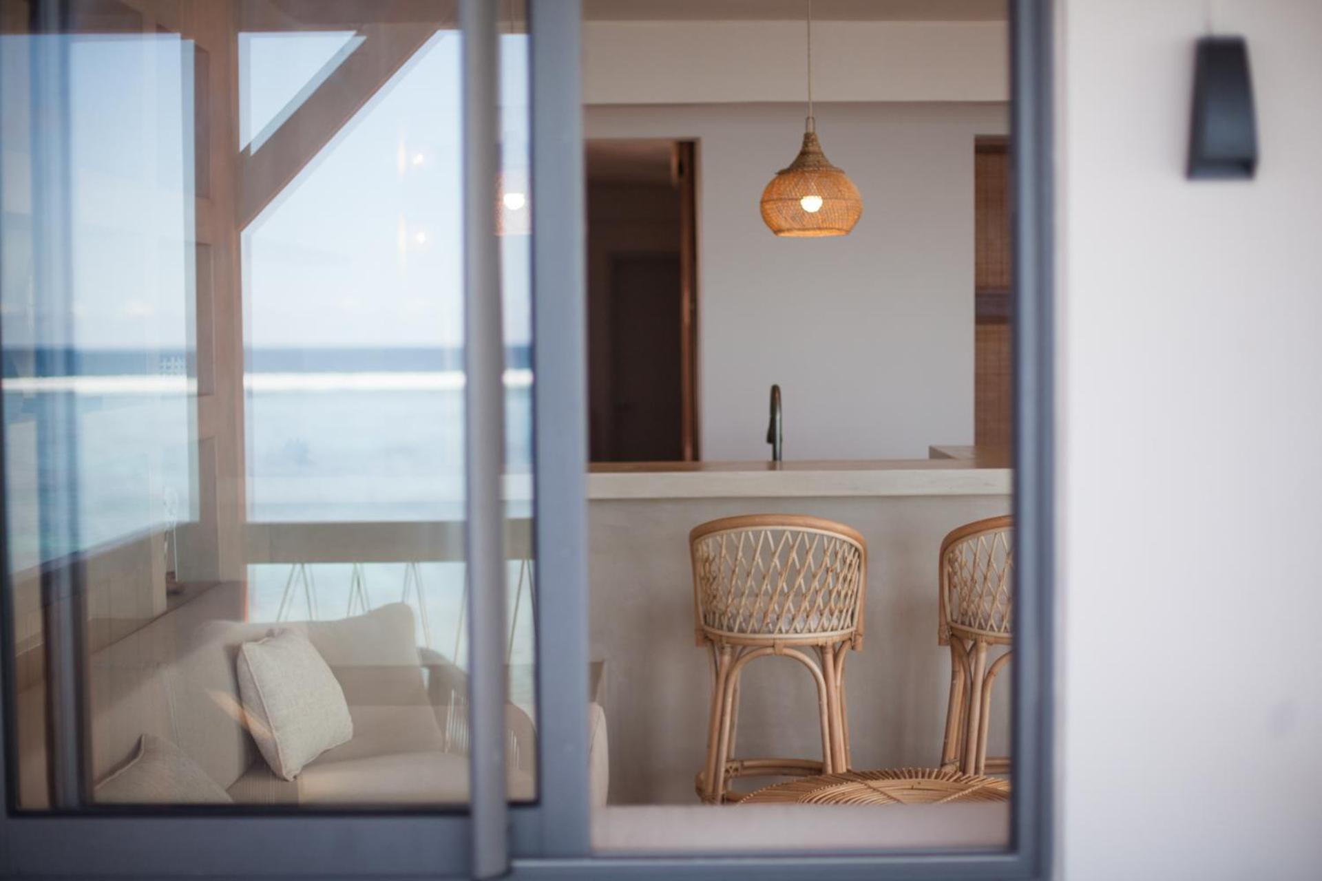 Chantauvent Guest House Blue Bay Eksteriør bilde